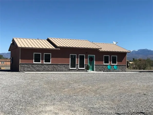 1050 Heritage Dr, Pahrump, NV 89048