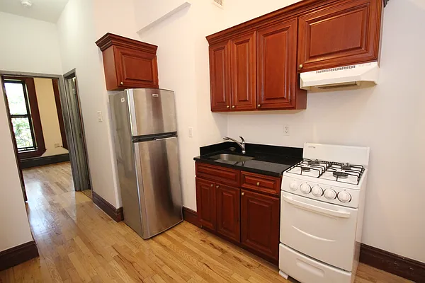 Rented by Compass | media 16