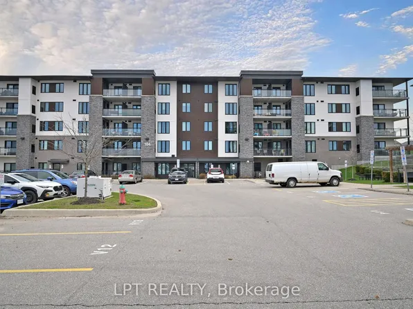 104 Summit Ridge Dr, Guelph, ON N1E 0M8