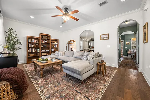 120 Mosaic Oaks Cir Photo 1