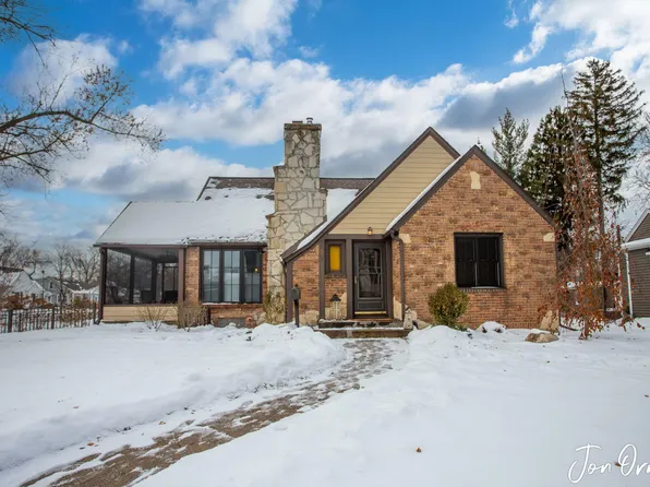 550 Washington Ave, Holland, MI 49423