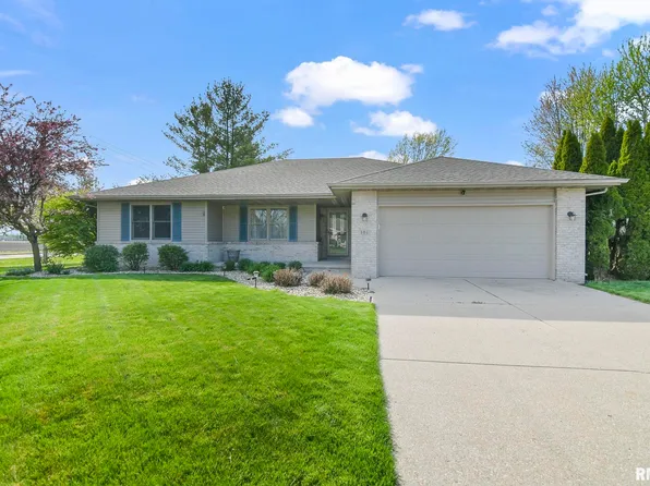 101 Appomattox Dr, Springfield, IL 62711