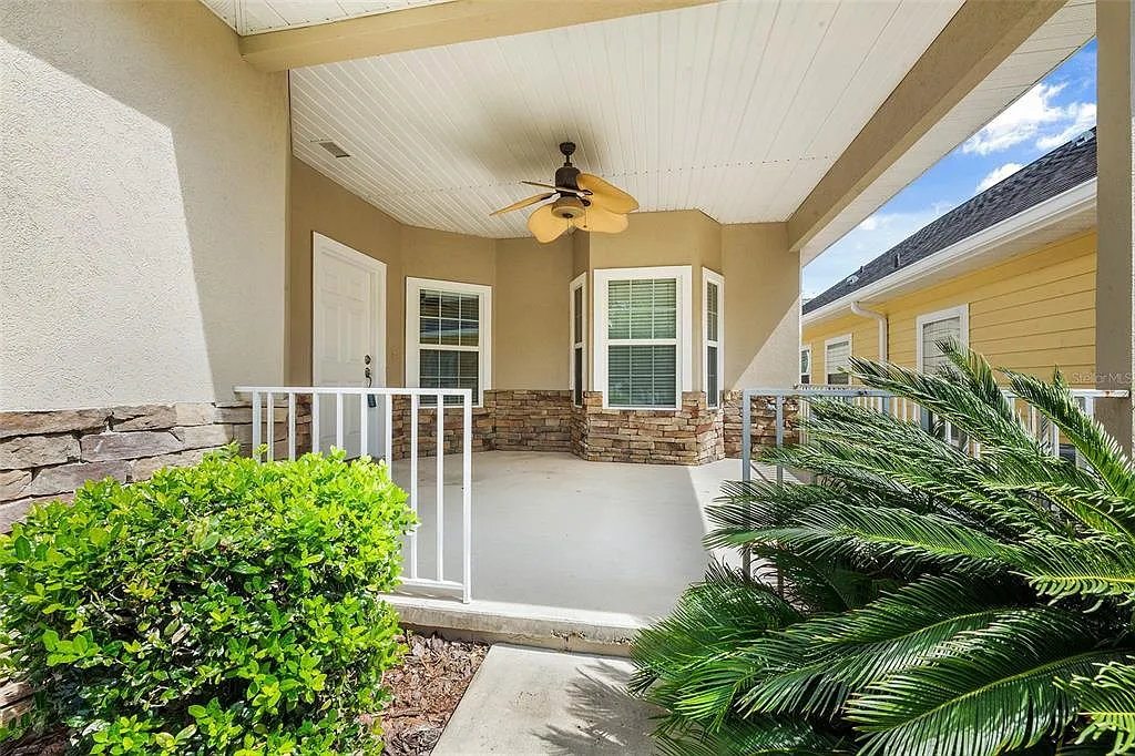 3 bed, 2.0 bath, 1515 sqft, $2,295 — Photo 3