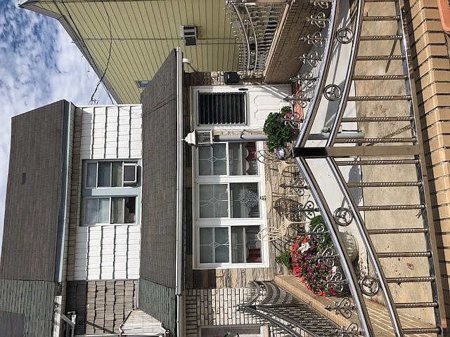 2nd image of 2037 E 74th St