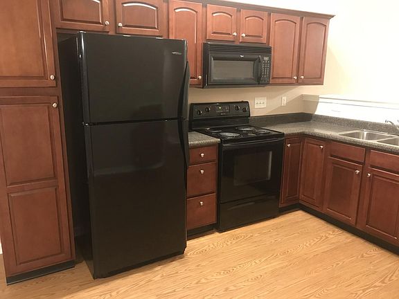 5th image of 3045 New River Pl