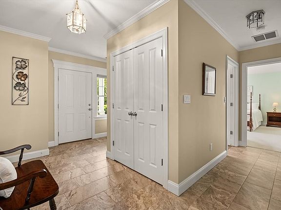 4th image of 1 Crows Nest Ln #1