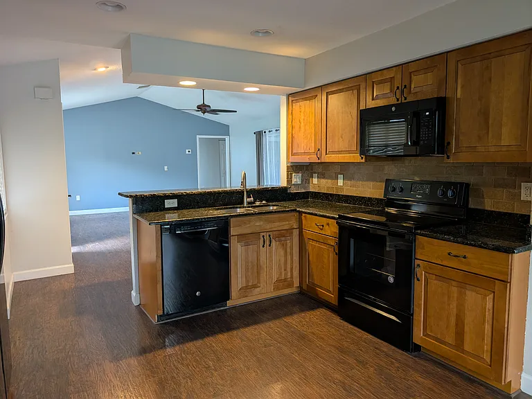 5230 Cedar Hammock Pl — Photo 9