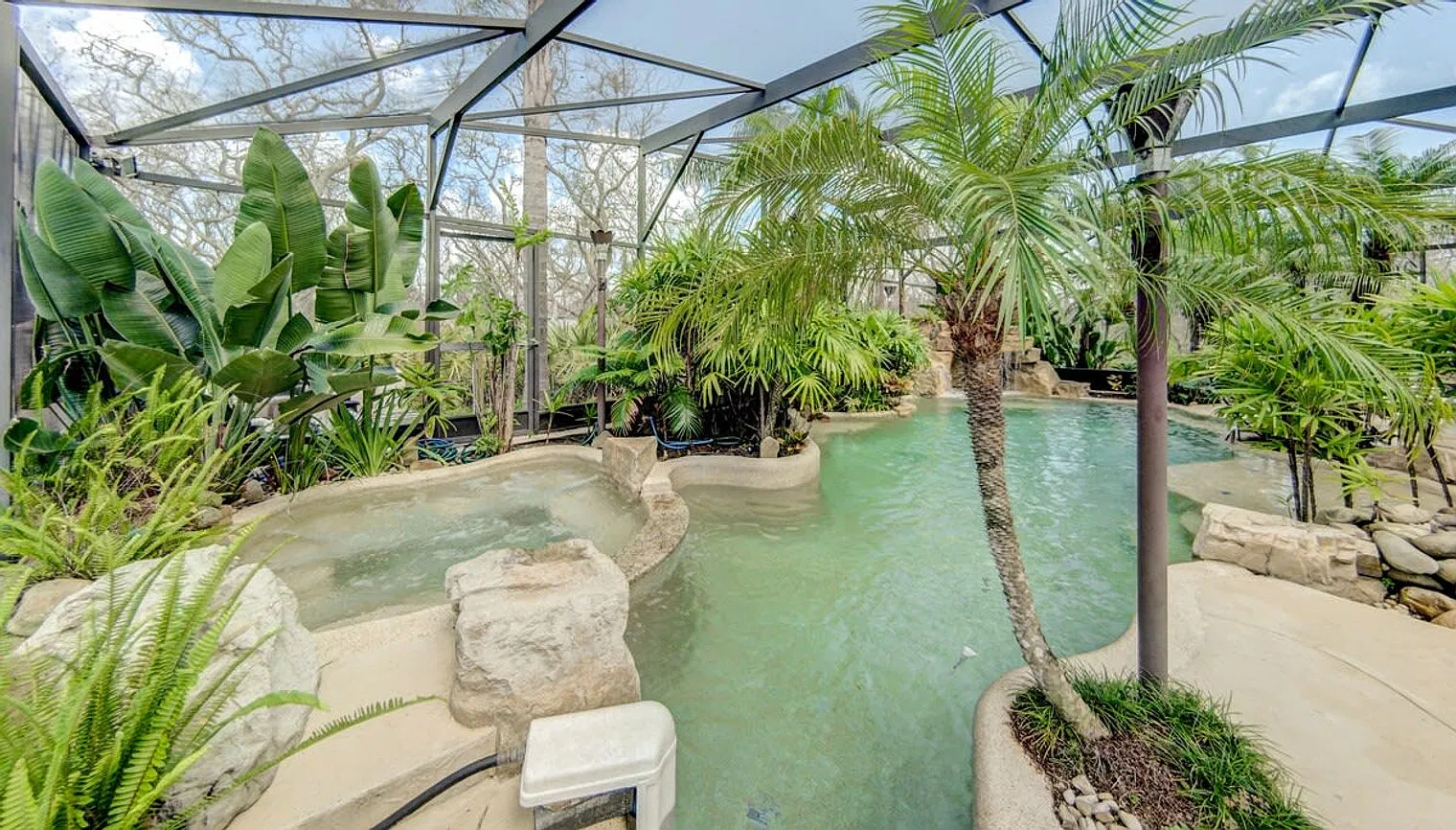 4 bed, 3.0 bath, 2992 sqft, $20,256 — Photo 2