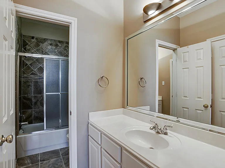 9907 Kemp Forest Dr — Photo 12