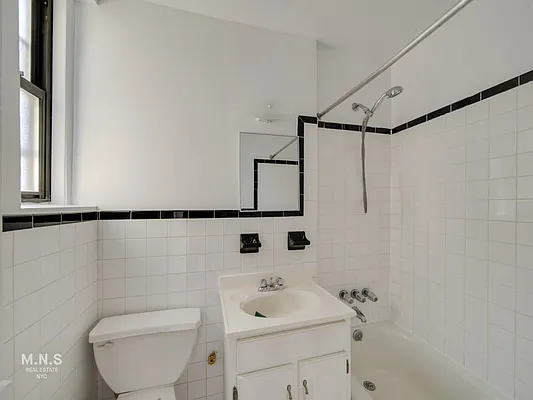 Rented by MNS | media 12