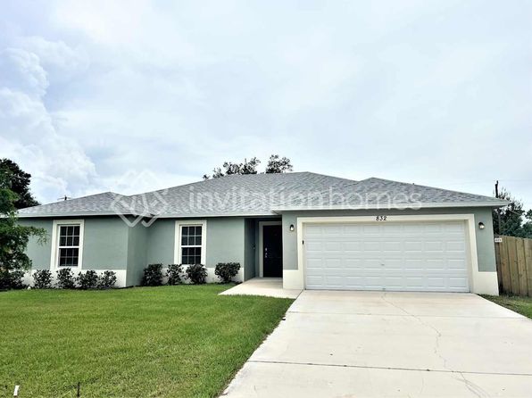 832 SE Starflower Ave