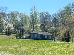 714 Salem Rd, Clarksville, TN 37040