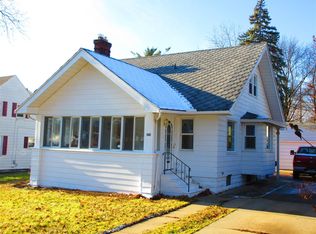 909 Marquette St, Flint, MI 48504