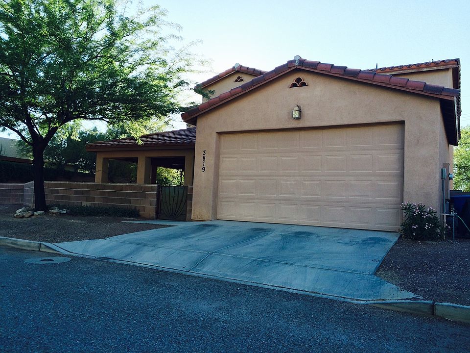 2nd image of 3819 N Look Backridge Pl