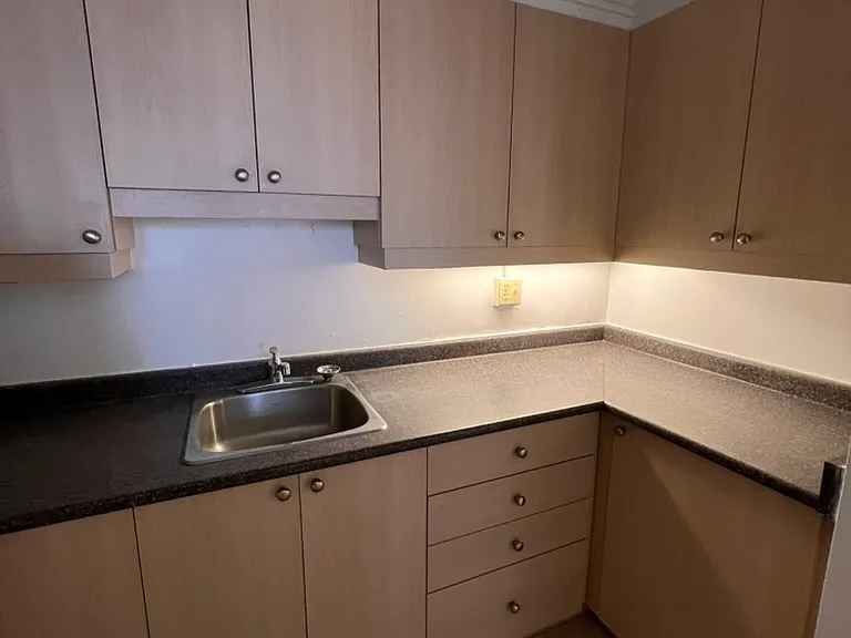 263 Maclaren St #502 — Photo 6