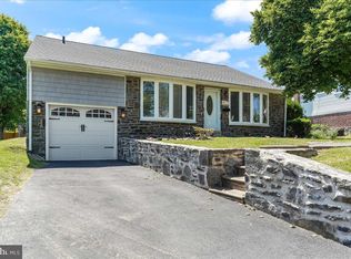 2204 Rutgers Dr, Broomall, PA 19008