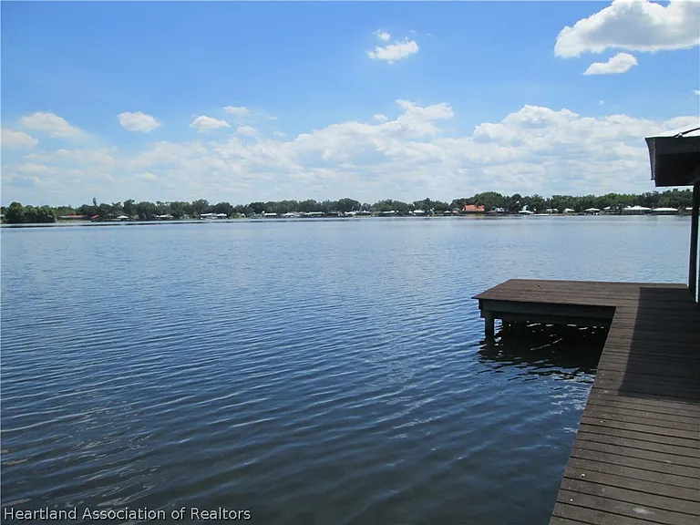 38 Lake Henry Dr — Photo 23