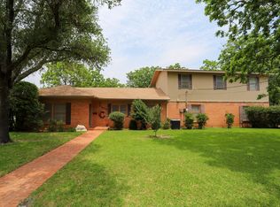 1000 S Harrison St, Mc Gregor, TX 76657