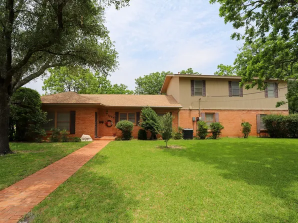 1000 S Harrison St, Mc Gregor, TX 76657