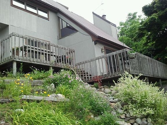 2nd image of 2300 Scenic Spur