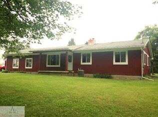 6474 S Saint Clair Rd, Saint Johns, MI 48879