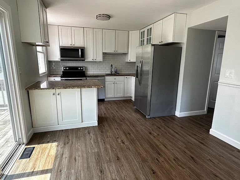 1531 Harford Square Dr — Photo 4