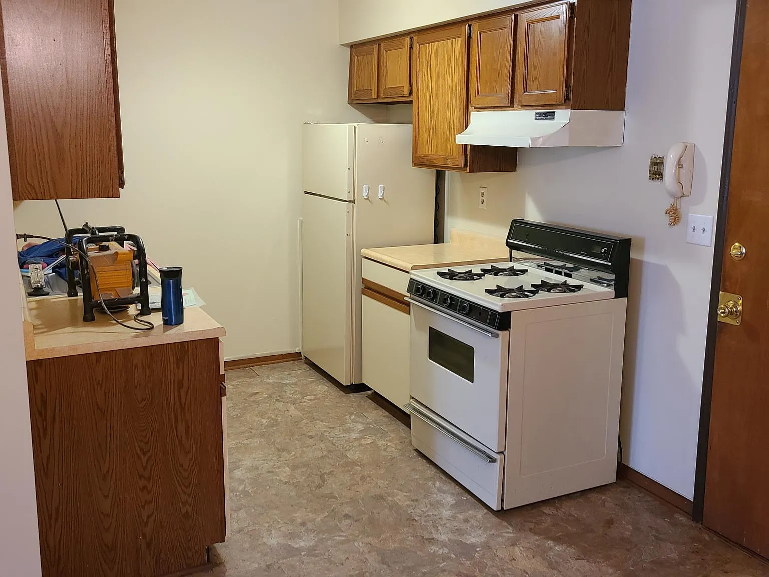 1130 Goddard Rd — Photo 3