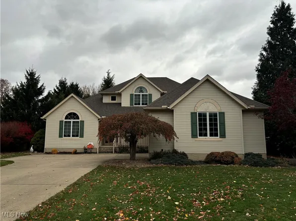 112 Squires Ct, South Amherst, OH 44001