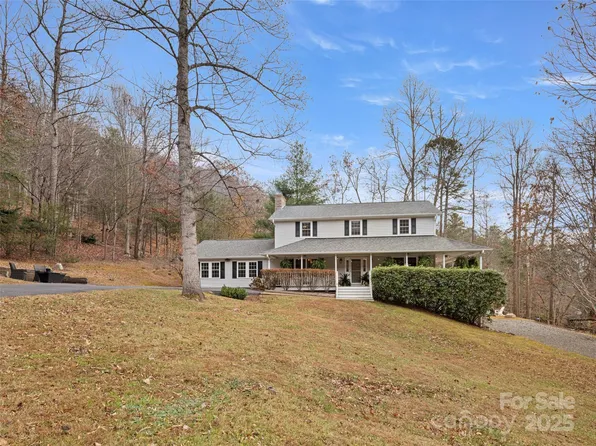 33 Ivy Cove Rd, Fairview, NC 28730