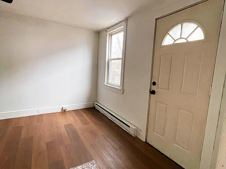 772 N Penn Ave — Photo 2