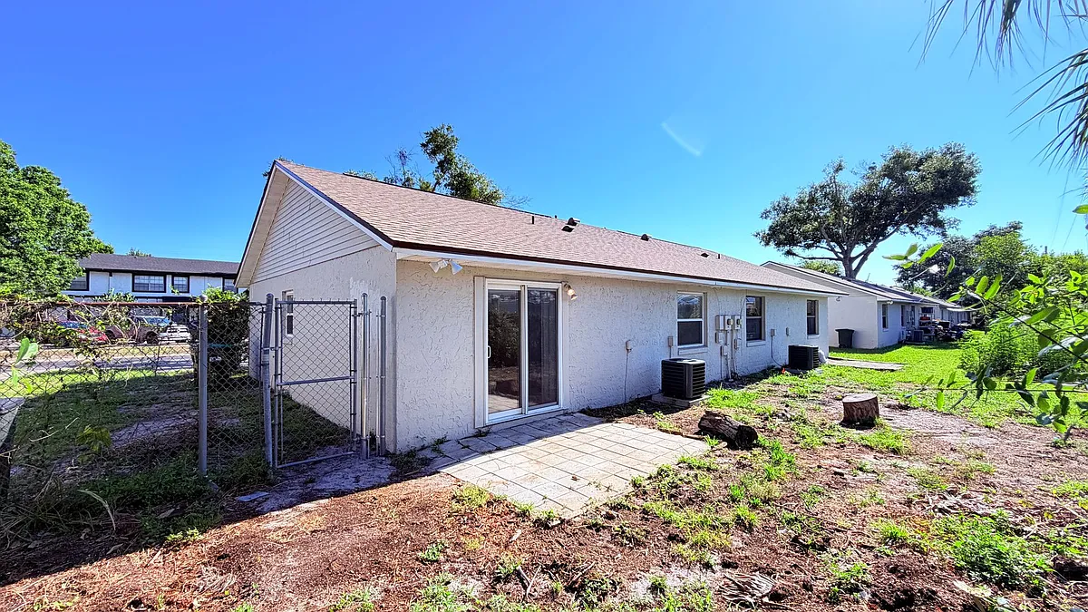 Building Photo - 5516 Charleston St