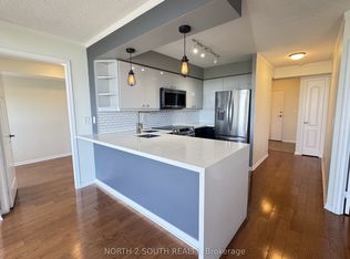 1150 Parkwest Pl #1002, Mississauga, ON L5E3K4