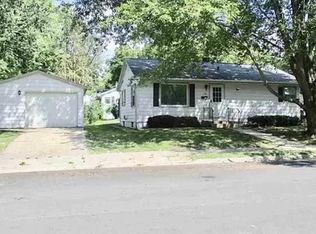 220 Glendale Ave, Rockford, IL 61108