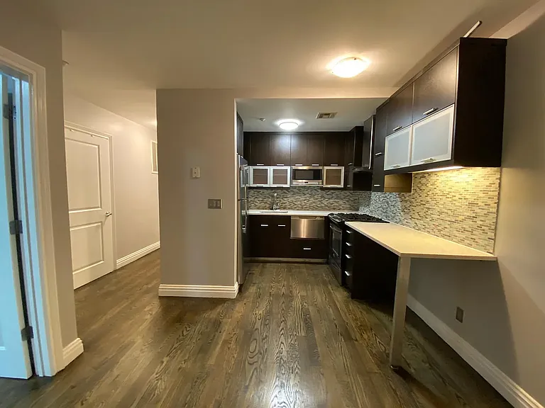 212 Bennett Ave #3E — Photo 9
