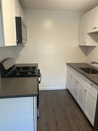 Carol Manor - 3008-3014 O ST — Photo 15