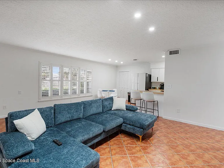 2175 Barracuda Ave — Photo 6
