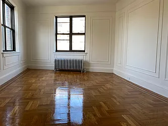 Sold by Diamond Real, Inc.