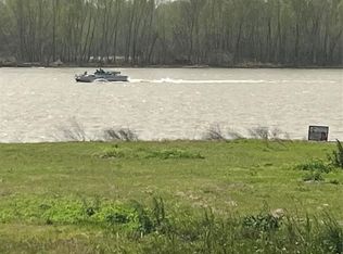 Lake Front Dr, Trinity, TX 75862