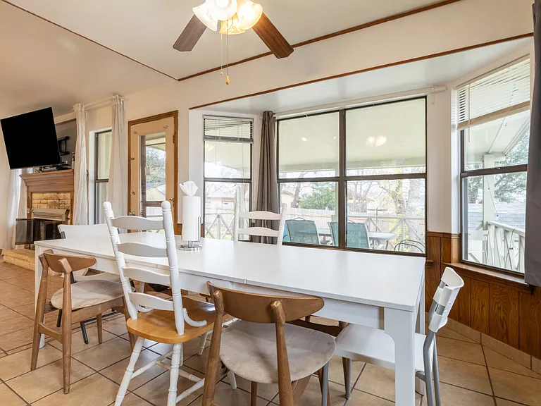 2202 Oxford Blvd — Photo 43