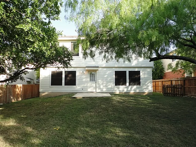 3552 Peachtree Ln — Photo 12