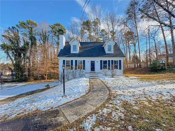 4000 Grind Stone Ct, High Point, NC 27265