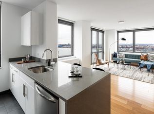 606 W 57th St APT 2015, New York, NY 10019