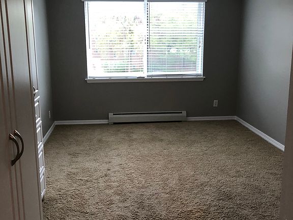 5th image of 2700 44th St W #302