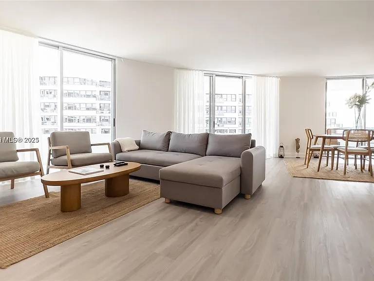5161 Collins Ave #812 — Photo 40