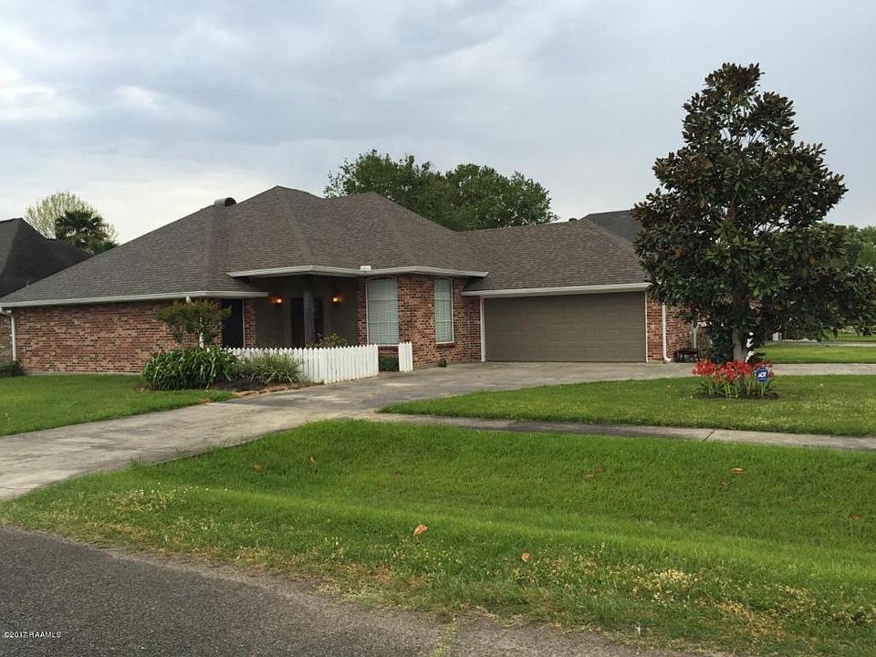 1st image of 104 Huckleberry Dr
