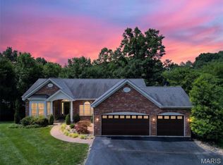 4396 Augusta Shores Dr, Augusta, MO 63332