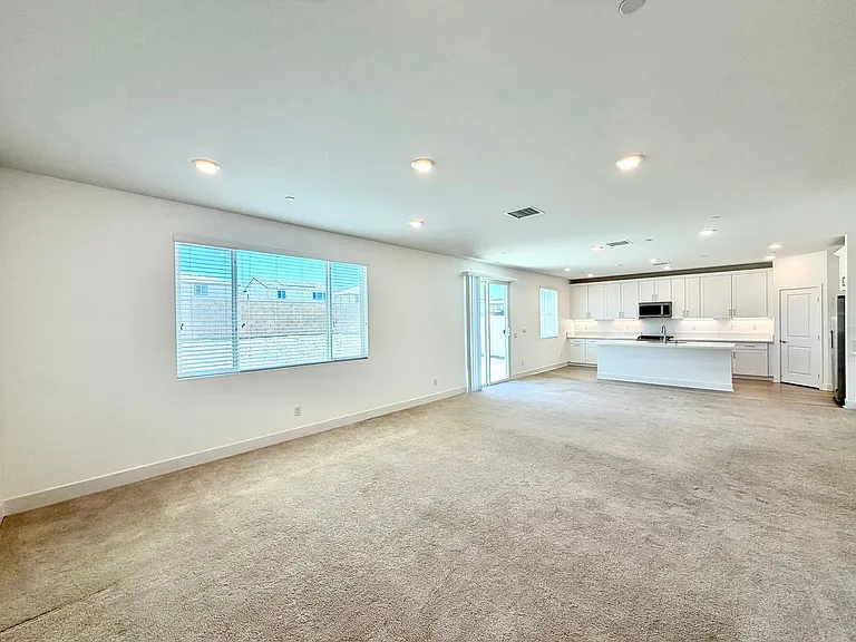 34390 Coconut Cir — Photo 13