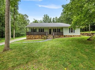 2527 Mountain View Rd, Powhatan, VA 23139