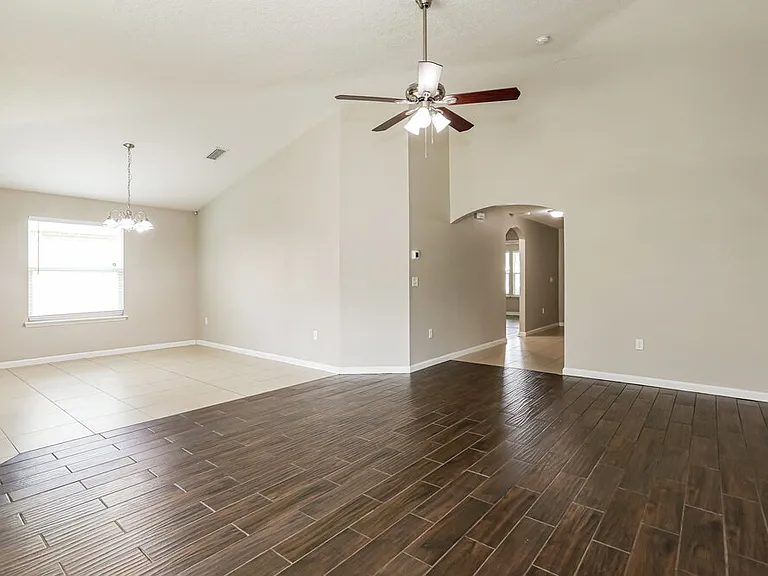 3258 Hidden Meadows Ct — Photo 6