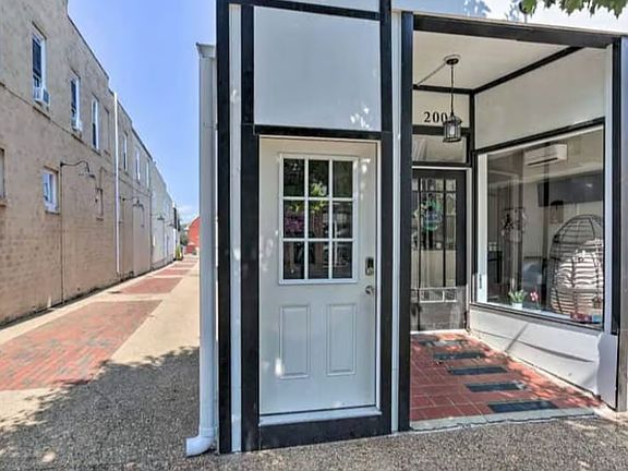 4th image of 200 E Main St Front 2